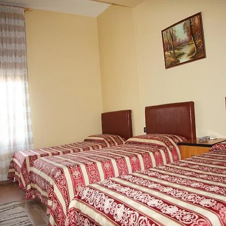 Hotel Vlora 3*