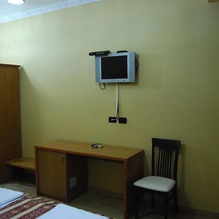 فندق Hotel Vlora فلورا